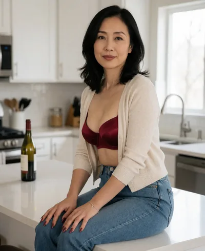 Akiko, photo